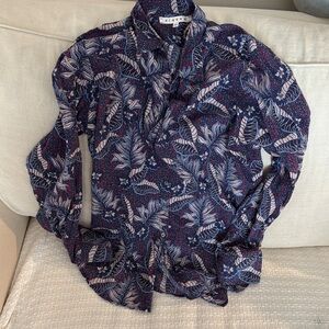 Like new XiRENA Beau Long Sleeve Button Down Blouse